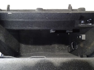 AUDI A4 A5 SCHOWEK PASAŻERA 8K1857035