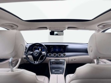 Mercedes Klasa E W213 Limuzyna Plug-in Facelifting 2.0 300de 306KM 2022 Mercedes-Benz Klasa E E 300 de Business Edition AMG Burmester Kamera 36, zdjęcie 12