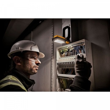 Светодиодная лампа DeWALT DCL182 USB-C 1000 Лм IP54