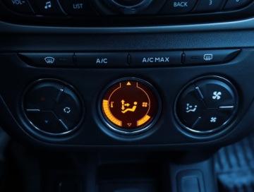 Citroen C-Elysee II Sedan 1.6 VTi 115KM 2015 Citroen C-Elysee 1.6 VTi, Salon Polska, zdjęcie 12