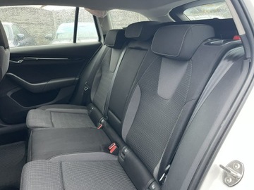 Skoda Octavia IV Liftback 1.5 TSI EVO 150KM 2023 Škoda Octavia Skoda Octavia Automat Klimatronik, zdjęcie 11