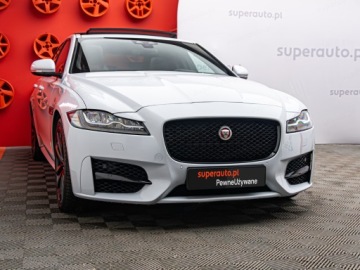 Jaguar XF II Sedan 2.0 i4D 240KM 2019 JAGUAR XF 2.0 AWD R-Sport aut Sedan 241KM 2019, zdjęcie 29