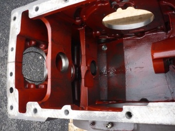 Картер заднего моста Massey Ferguson 3582414M б/у