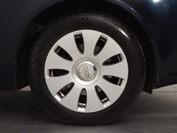 Audi A4 B7 Sedan 2.0 20V 131KM 2005 Audi A4 2.0, Xenon, Klima, Klimatronic, Tempomat, zdjęcie 14