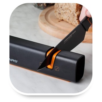 Точилка для топоров и ножей Fiskars Ceramic 2in1