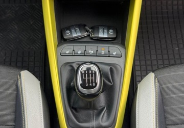 Kia Stonic Crossover 1.4 DOHC 100KM 2018 Kia Stonic 1.4 100KM Navi Climatronic Kamera Led Bezwypadkowy Dla wymagaja, zdjęcie 20