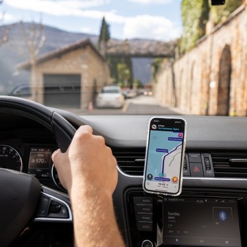 Магнитный держатель для телефона в машину с клетчатым узором