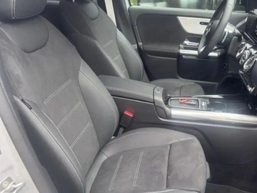 Mercedes GLA II Off-roader Facelifting 1.3 200 163KM 2025 MERCEDES-BENZ GLA 200 AMG Line Suv 1.3 (163KM) 2025, zdjęcie 8