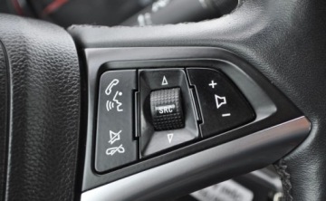 Opel Astra J Hatchback 5d 1.4 Turbo ECOTEC 140KM 2012 Opel Astra 1.4 Benzyna Tempomat Cz. parkowania Klimatyzacja 1.4 Benzyna, zdjęcie 24