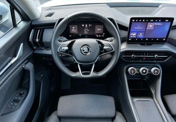 Skoda Kodiaq II SUV 2.0 TDI SCR 193KM 2024 Skoda Kodiaq Selection Pakiety, Winter, Hak, Kamera, ACC, Matrix, 1 wl., zdjęcie 5