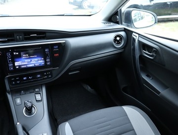 Toyota Auris II Touring Sports Facelifting 1.8 Hybrid 136KM 2017 Toyota Auris Hybrid, Salon Polska, Serwis ASO, zdjęcie 7