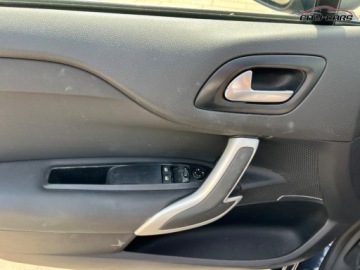 DS 4 I Hatchback (Citroen) 1.6 VTi 120KM 2011 Citroen DS4 1.6 BENZYNA 120KM Zadbany 1.6 Benzyna 120KM, zdjęcie 27