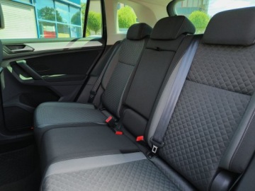 Volkswagen Tiguan II SUV 2.0 TDI 150KM 2019 Volkswagen Tiguan 2.0 TDI 150KM 4Motion Comfortlin, zdjęcie 22