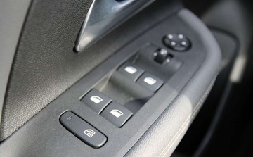 Opel Mokka II SUV-e 50kWh 136KM 2023 Opel Mokka Mokka-e 50kWh Elegance 136 KM SalonPL Gwarancja od RIA, zdjęcie 16