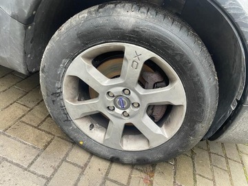 ALU RÁFKY 17 VOLVO V70 XC70 235/55/17 5X108