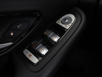 Mercedes Klasa C W205 2015 Mercedes C 180 BlueTEC Klimatyzacja Nawigacja, zdjęcie 31