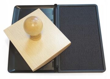 Большая марка 110х90 в виде подставки Штамп ВАШ ЛОГО для картонных коробок и пакетов