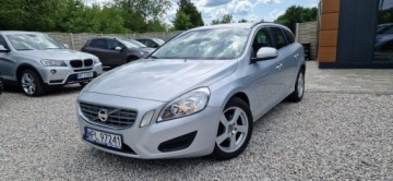 Volvo V60 I Kombi 1.6 DRIVe 115KM 2011 Volvo V60 Super Stan Bezwypadkowy, zdjęcie 1