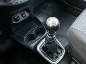 Toyota Yaris III Hatchback 5d Facelifting 1.33 Dual VVT-i 99KM 2015 Toyota Yaris Yaris PremiumCity 1,33 VVT-i VAT Marza Gwarancja Salon Pol, zdjęcie 19