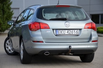 Opel Astra J Sports Tourer 1.4 Turbo ECOTEC 140KM 2012 ZAREJESTROWANA 1.4T 140KM SERWIS KLIMA PARKTRONIK GWARANCJA, zdjęcie 4