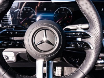 Mercedes GLE V167 SUV Facelifting 3.0 450d 367KM 2026 MERCEDES-BENZ GLE 450 d 4-Matic AMG Line 3.0 (367KM) 2026, zdjęcie 10