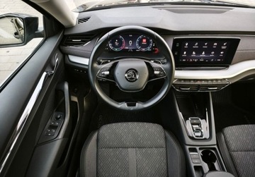 Skoda Octavia IV Liftback 1.5 TSI EVO 150KM 2023 Skoda Octavia Style Pakiety, FV 23, ACC, Podgrzewana szyba, Ambiente, Kes, zdjęcie 5