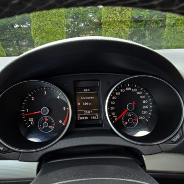 Volkswagen Golf VI Hatchback 5d 1.6 TDI-CR DPF BlueMotion 105KM 2010 Volkswagen Golf VI 1.6 Diesel, zdjęcie 25