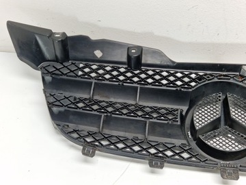 SPRINTER W906 РЕШЕТКА РАДИАТОРА A9068800385