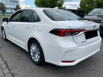 Toyota Corolla XII Sedan Facelifting 1.5 VVT-i 125KM 2024 Od ręki - Comfort 1.5 benzyna 125KM | Podgrzewane fotele!, zdjęcie 2