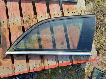 SZYBA KAROSERYJNA PRAWY TYŁ VECTRA C KOMBI