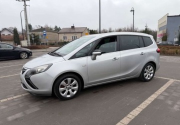 Opel Zafira C Tourer 1.4 Turbo ECOTEC 140KM 2012 Opel Zafira Opel Zafira Tourer 1.4 Turbo Business Innovation 1.4 Benzyna, zdjęcie 28