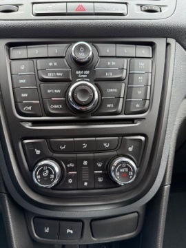 Opel Mokka I SUV 1.4 Turbo ECOTEC 140KM 2015 Opel Mokka Bi-XenonNaviKameraLedCzyta ZnakiPDCFull opcjaIDEALNY STAN, zdjęcie 14