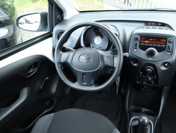 Toyota Aygo II Hatchback 3d Facelifting 1.0 VVT-i 72KM 2018 Toyota Aygo 1.0 VVT-i, Salon Polska, Klima, zdjęcie 6