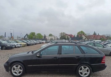 Mercedes Klasa C W203 Kombi T203 1.8 (C 180 Kompressor) 143KM 2003 Mercedes-Benz Klasa C Mercedes-Benz Klasa C 180 Kompressor Avantgarde 1.8, zdjęcie 1