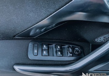 Peugeot 2008 I SUV 1.6 VTi 120KM 2013 Peugeot 2008 Bezwypadkowy, FV23, KredytowanieLeasing, gwarancja 12 miesiec, zdjęcie 17