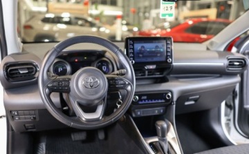 Toyota 2023 Toyota Yaris Hybrid 1.5 Comfort 1.5 Hybryda 92KM, zdjęcie 8