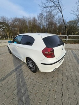 BMW Seria 1 E81/E87 Hatchback 5d E87 1.6 116i 122KM 2008 BMW 116 Benzyna - 2008 r - 212 tkm, zdjęcie 2