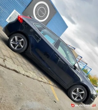 Volvo V40 II Hatchback 2.0 D2 DRIVE-E 120KM 2015 Volvo V40 II 2.0 R-Design, bezwypadkowy, serwisowany, zdjęcie 2