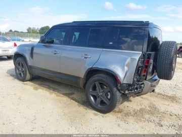 Land Rover Defender IV (L663) 2021 Land Rover Defender 110 x-dynamic se, 2021r., 4x4, 3.0L 3.0 Benzyna 395KM, zdjęcie 3