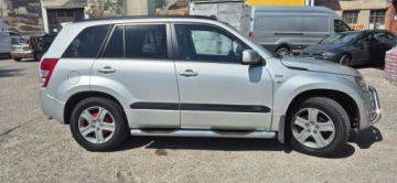 Suzuki Grand Vitara II SUV 1.9 DDiS 129KM 2007 SUZUKI GRAND VITARA II 1.9 DDiS 4x4 Napęd na 4 koła 129 KM, zdjęcie 20