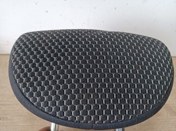 MICRA K12 PODHLAVNÍK ZADNÍ