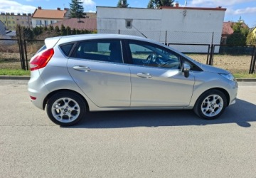 Ford Fiesta VII Hatchback 5d 1.4 Duratec 96KM 2012 Ford Fiesta FORD FIESTA 1,4 AUTOMAT 1.4 Benzyna 95KM, zdjęcie 4