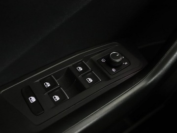 Volkswagen T-Roc I SUV 1.6 TDI 115KM 2019 Volkswagen T-Roc Navi Czujniki parkowania, zdjęcie 35