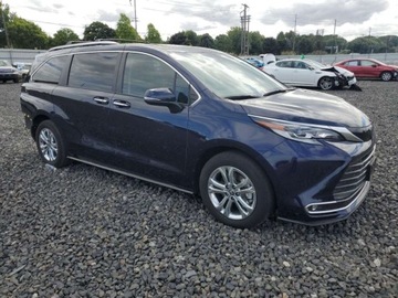 Toyota Sienna III 2023 Toyota Sienna Limited 2023 2.5l 2.5 Hybryda 245KM, zdjęcie 4