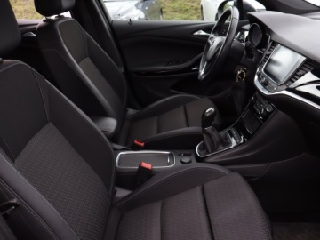 Opel Astra K Hatchback 5d 1.4 Turbo 150KM 2019 Opel Astra 1.4 T, Skóra, Navi, Klima, Klimatronic, zdjęcie 8