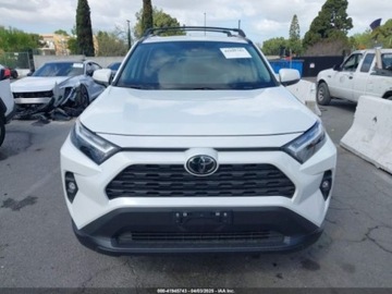 Toyota RAV4 V 2024 Toyota RAV4 Toyota RAV4 XLE Premium 2.5 Benzyna 203KM, zdjęcie 8