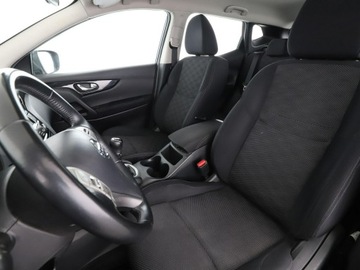 Nissan Qashqai II Crossover 1.6 DIG-T 163KM 2016 Nissan Qashqai klima auto czujniki parkowania hak, zdjęcie 12