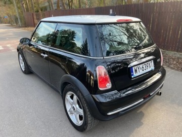 Mini One I 1.6 90KM 2005 MINI ONE 1.6 Benzyna Klimatyzacja Bez Korozji 1.6 Benzyna 90KM, zdjęcie 2