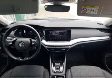 Skoda Octavia IV Liftback 1.5 TSI EVO 150KM 2023 Skoda Octavia Virtual ACC Indukcja Matrix 1,5eTSI 150KM Serwis ASO Salon P, zdjęcie 9