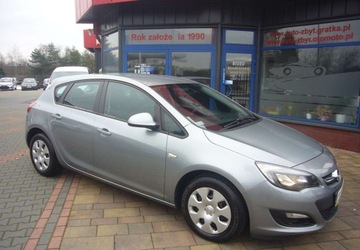 Opel Astra J Hatchback 5d Facelifting 1.6 Twinport ECOTEC 115KM 2014 Opel Astra Opel Astra J Salon PL - seriws 1.6 Benzyna 116KM